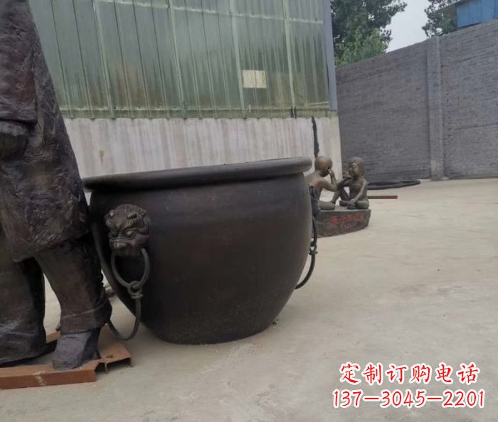 龙岩水缸铜雕塑 (2)