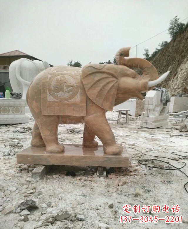 龙岩晚霞红吉祥如意大象雕塑