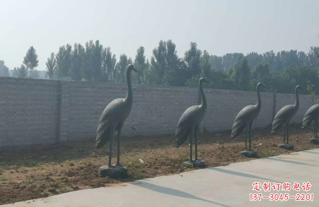 龙岩仙鹤抽象铜雕