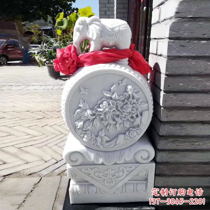 龙岩仙鹤石雕门墩