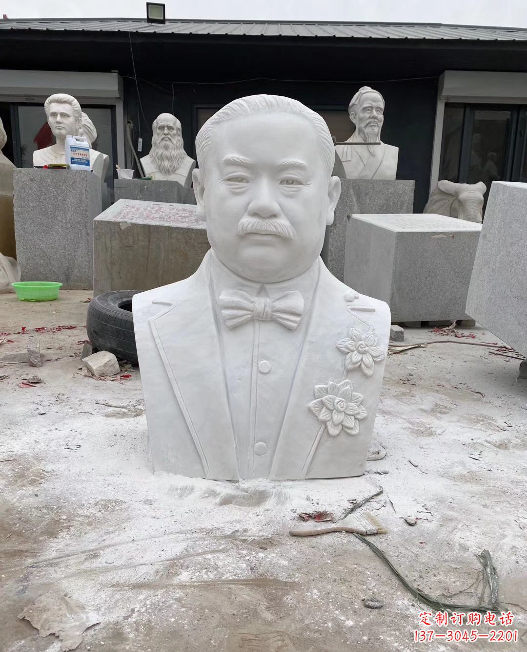 龙岩校园名人詹天佑头像石雕