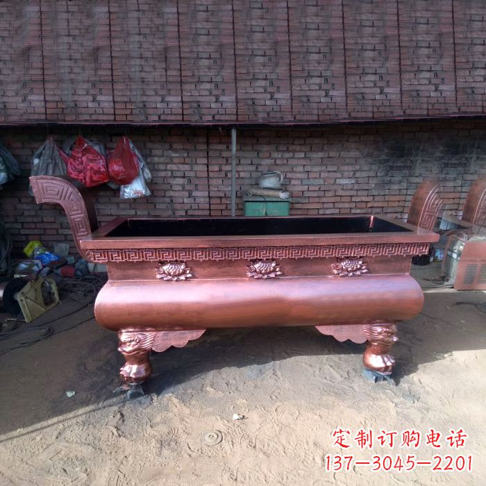 龙岩长方形铜香炉