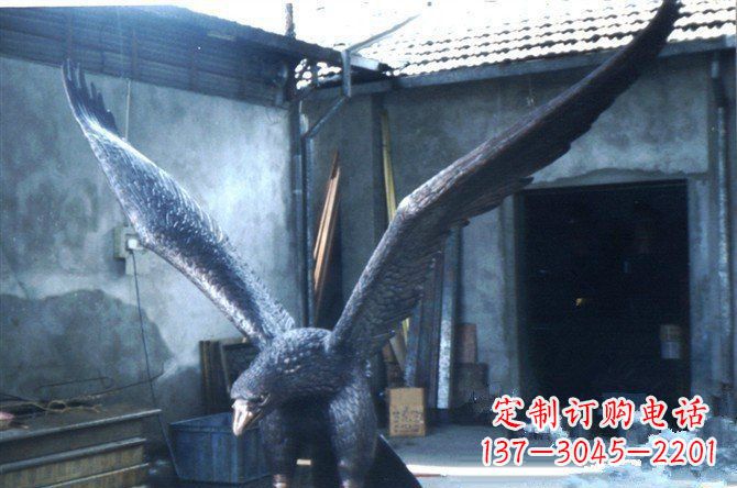 龙岩铸铜老鹰企业动物铜雕