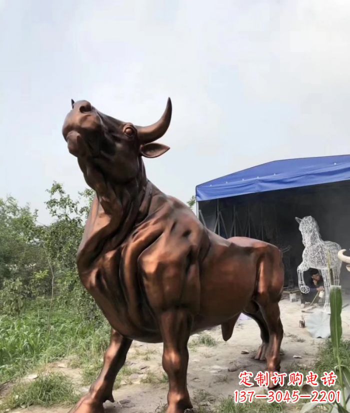 龙岩紫铜牛动物雕塑