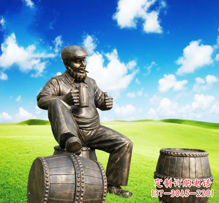 龙岩坐酒桶喝啤酒的西方人物铜雕